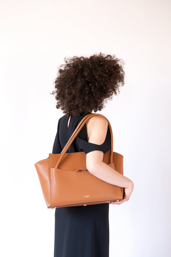 Sleek and functional workbag / business bag - VERDEN STUDIOS - The Moskenes in desert brown
