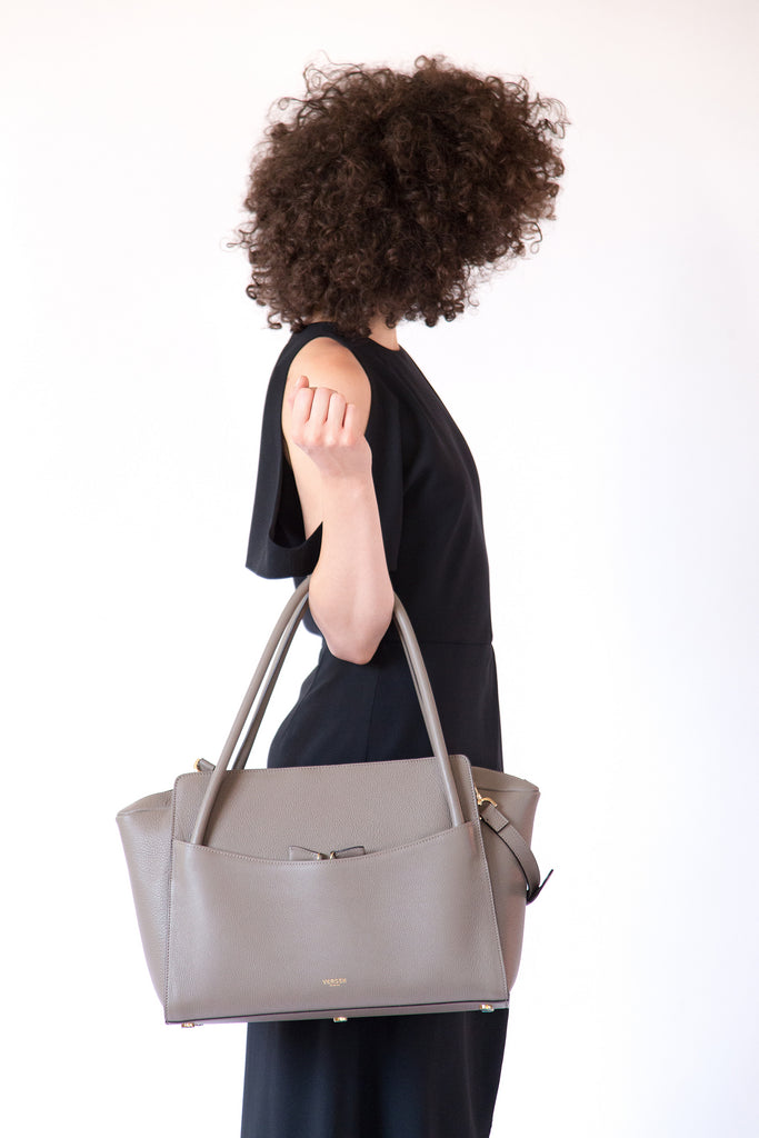 Sleek and functional workbag / business bag - VERDEN STUDIOS - The Moskenes in stone taupe