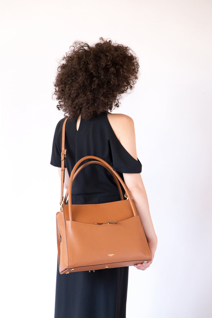 Sleek and functional workbag / business bag - VERDEN STUDIOS - The Skye in desert brown